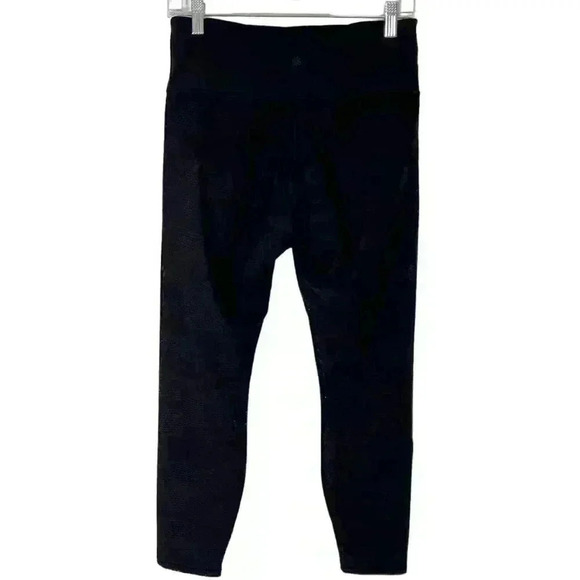 ATHLETA WOMEN'S PHENOM CAMO 7/8 TIGHTS - Picture 3 of 9